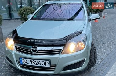 Универсал Opel Astra 2009 в Львове
