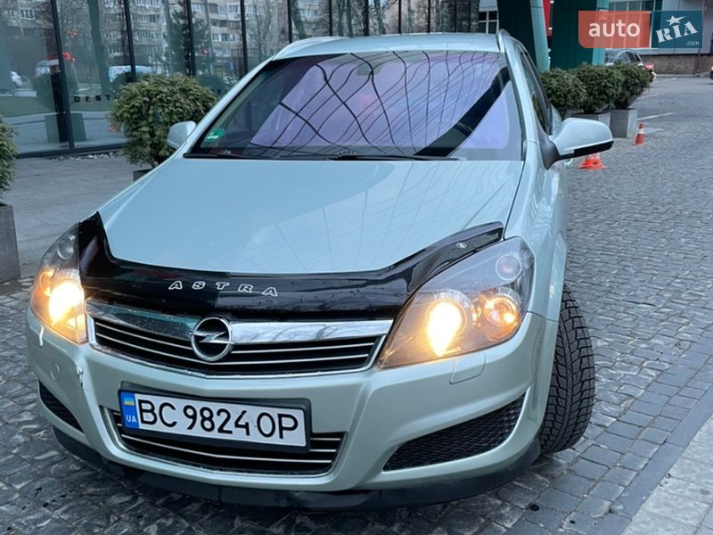 Opel Astra 2009