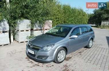 Універсал Opel Astra 2006 в Волочиську