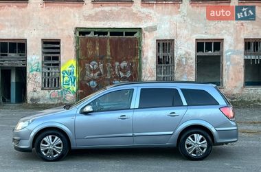 Универсал Opel Astra 2005 в Луцке