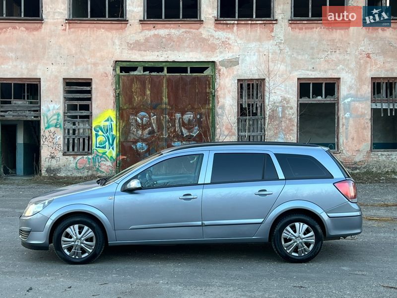 Универсал Opel Astra 2005 в Луцке