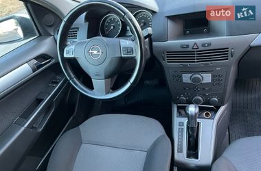 Универсал Opel Astra 2005 в Луцке