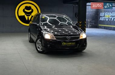 Универсал Opel Astra 2008 в Черновцах