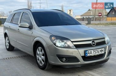 Універсал Opel Astra 2005 в Новому Бузі