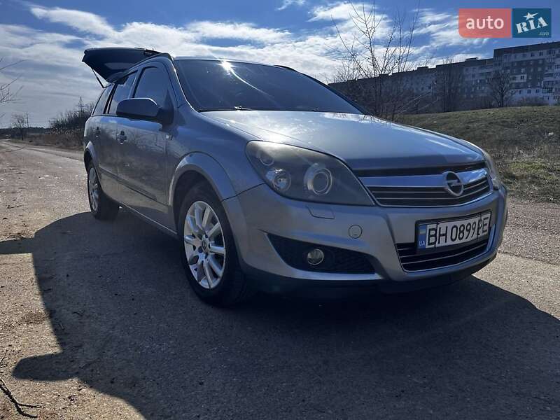 Универсал Opel Astra 2008 в Одессе