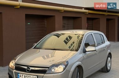 Хэтчбек Opel Astra 2006 в Ивано-Франковске