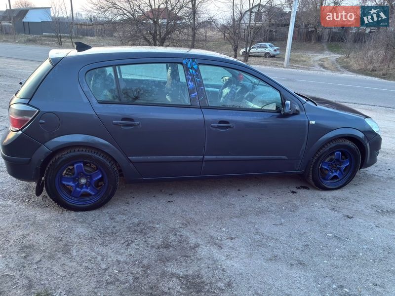 Хетчбек Opel Astra 2007 в Києві фото 3 Хетчбек Opel Astra 2007 в Києві