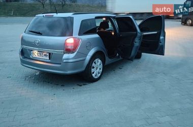 Универсал Opel Astra 2008 в Черновцах