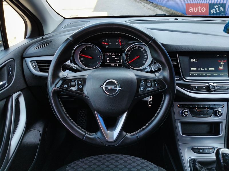 Универсал Opel Astra 2018 в Калуше