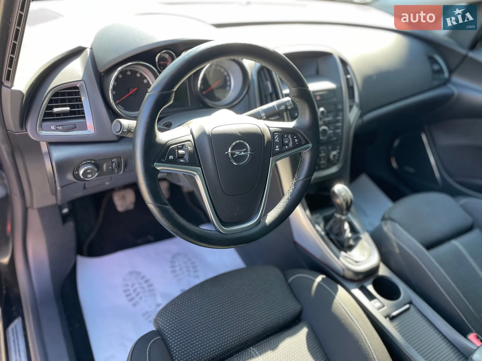 2011 Opel Astra - мініатюра 14