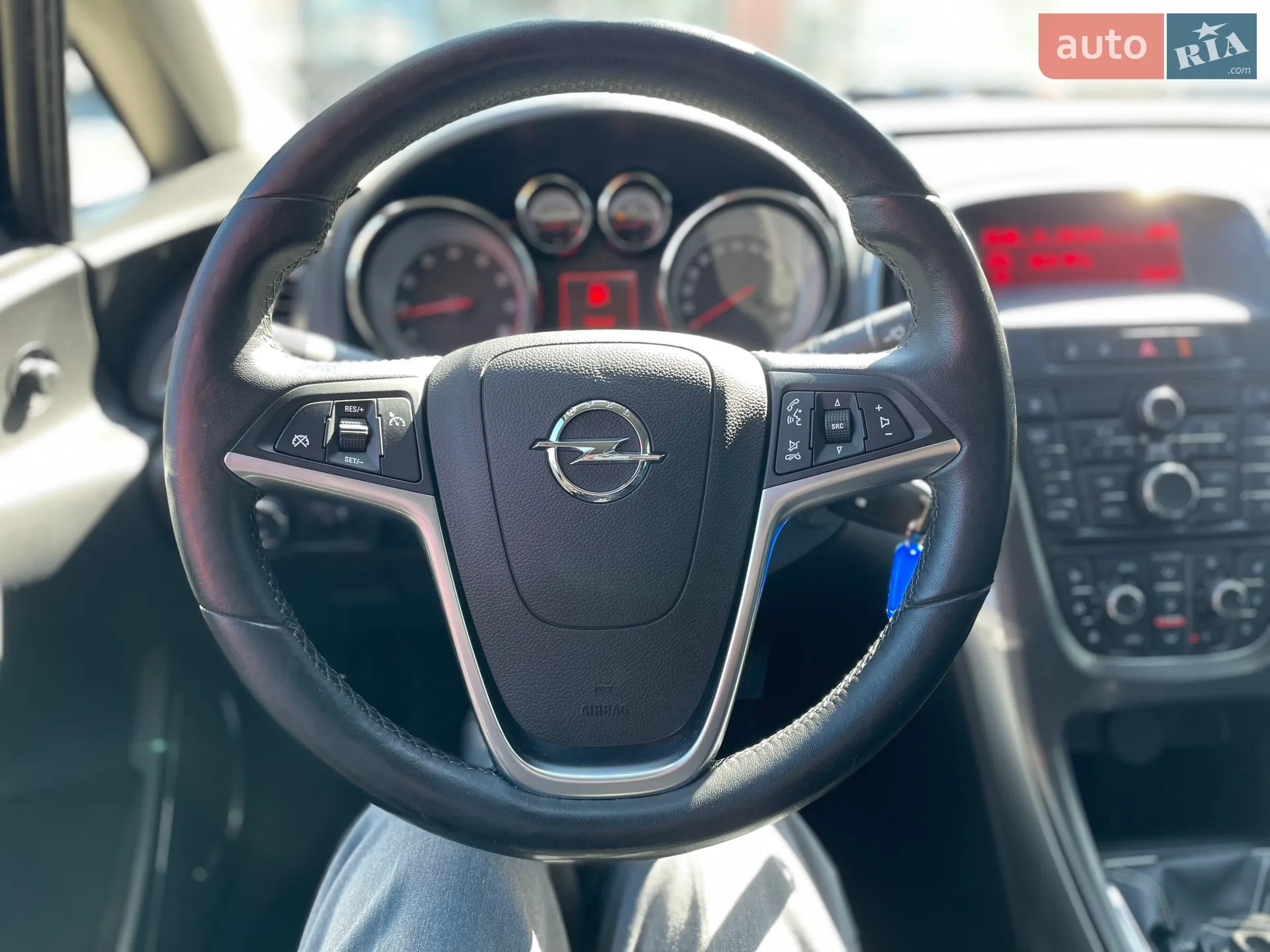 2011 Opel Astra - мініатюра 21