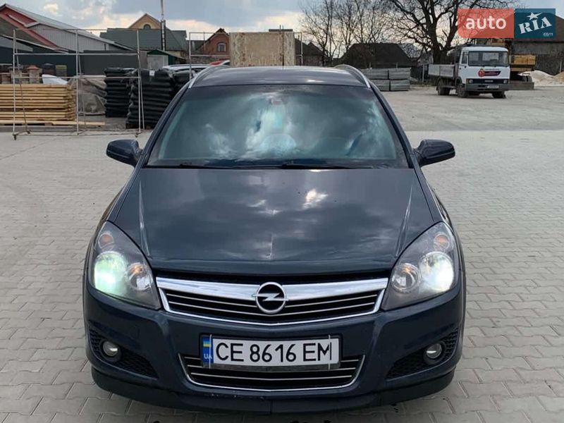 Універсал Opel Astra 2008 в Чернівцях