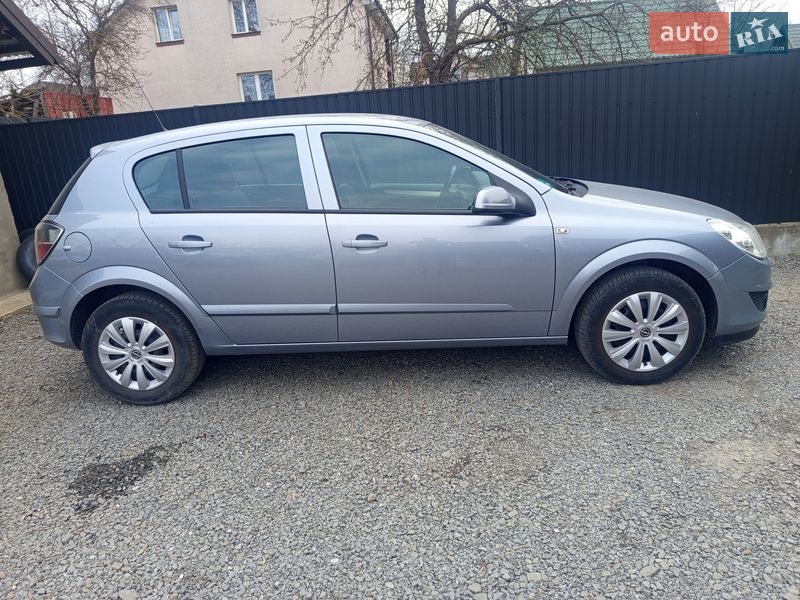 Хэтчбек Opel Astra 2008 в Самборе фото 3 Хэтчбек Opel Astra 2008 в Самборе