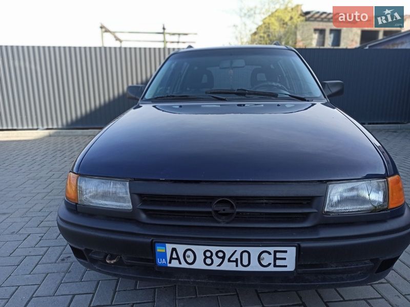 Универсал Opel Astra 1993 в Ужгороде фото 11 Универсал Opel Astra 1993 в Ужгороде