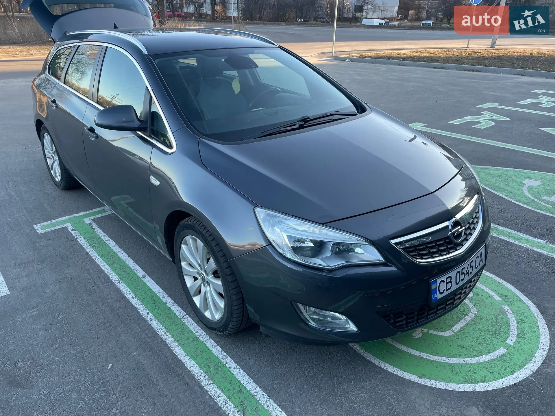 2011 Opel Astra - фото 1