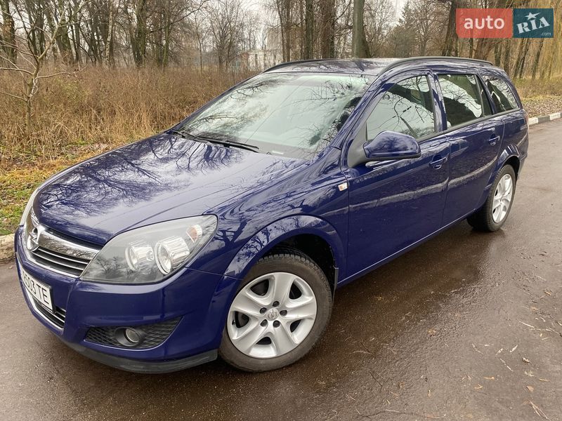 Универсал Opel Astra 2013 в Киеве фото 2 Универсал Opel Astra 2013 в Киеве