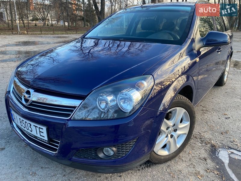 Универсал Opel Astra 2013 в Киеве фото 21 Универсал Opel Astra 2013 в Киеве