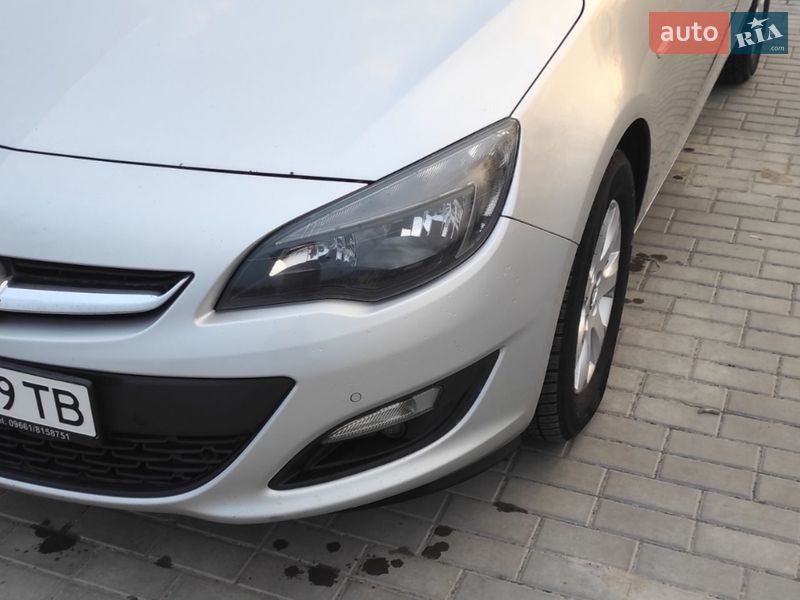 Универсал Opel Astra 2015 в Жвирке фото 12 Универсал Opel Astra 2015 в Жвирке