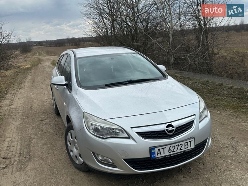 Универсал Opel Astra 2011 в Ивано-Франковске фото Универсал Opel Astra 2011 в Ивано-Франковске