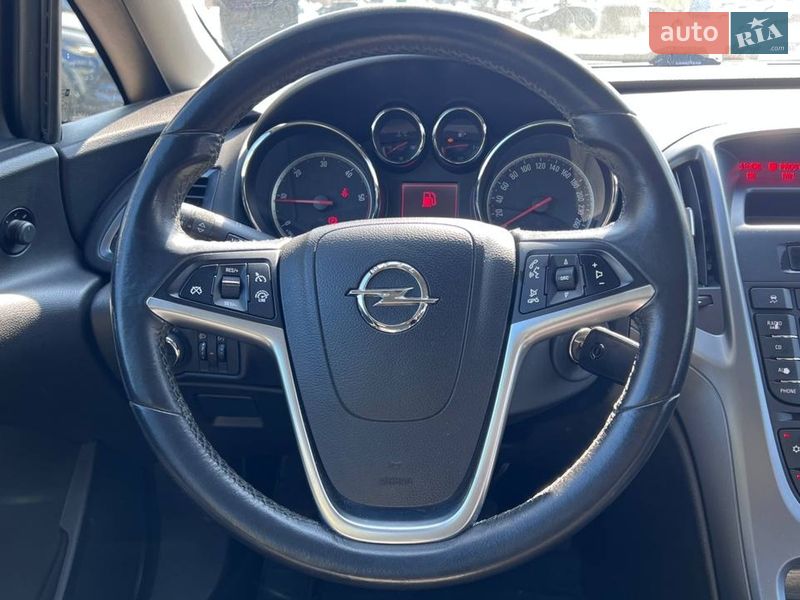 Хетчбек Opel Astra 2012 в Києві