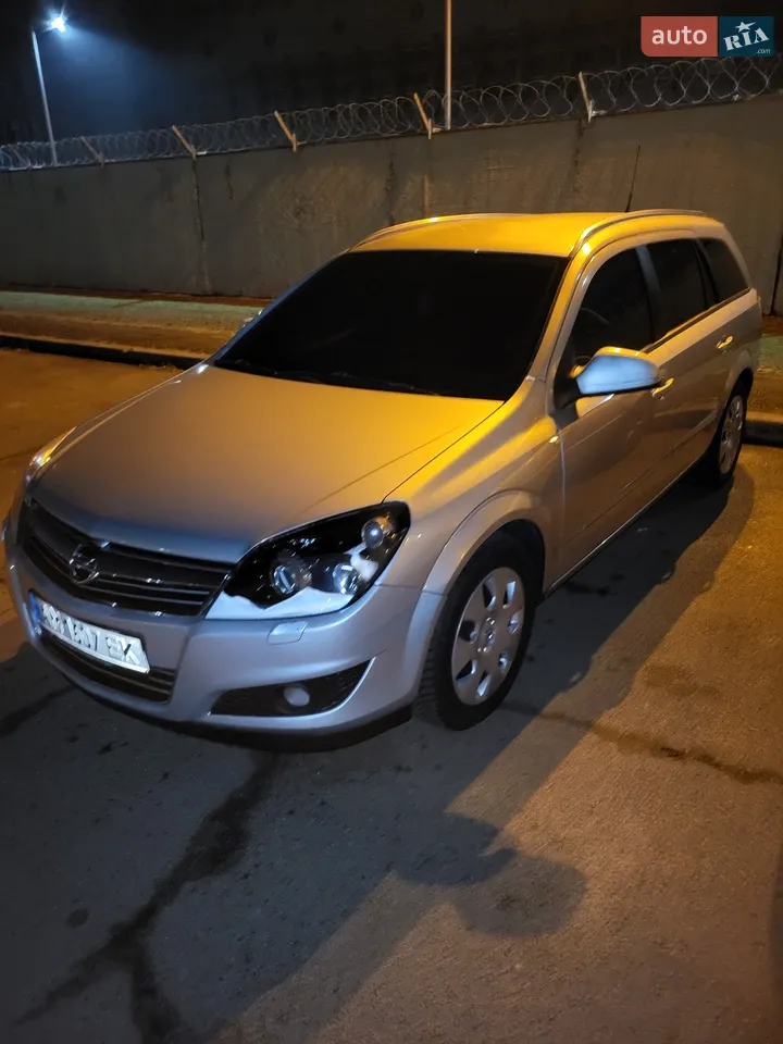 2010 Opel Astra - мініатюра 15