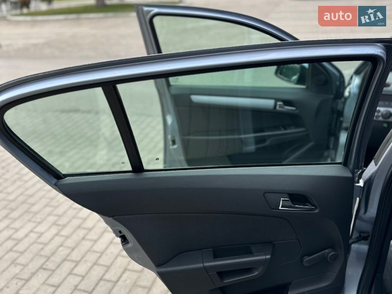 Хэтчбек Opel Astra 2006 в Луцке фото 21 Хэтчбек Opel Astra 2006 в Луцке