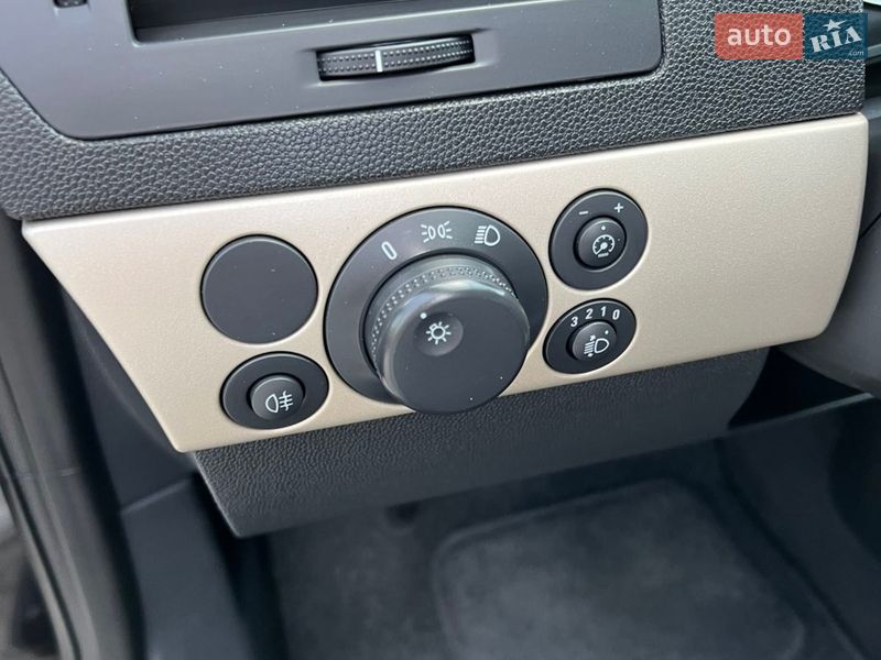 Хэтчбек Opel Astra 2008 в Костополе фото 43 Хэтчбек Opel Astra 2008 в Костополе