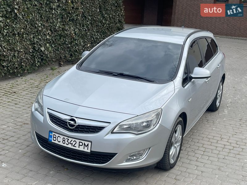 Универсал Opel Astra 2011 в Львове фото 4 Универсал Opel Astra 2011 в Львове