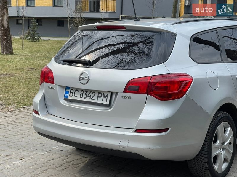 Универсал Opel Astra 2011 в Львове фото 9 Универсал Opel Astra 2011 в Львове