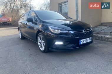 Универсал Opel Astra 2017 в Киеве