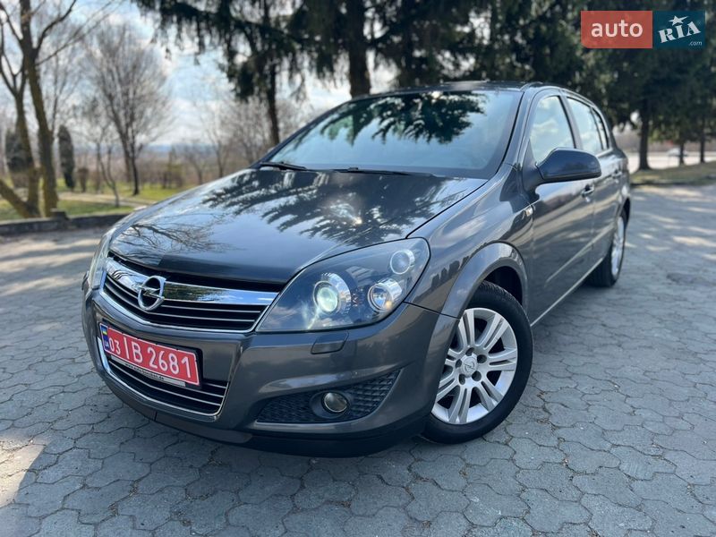 Хэтчбек Opel Astra 2009 в Дубно фото Хэтчбек Opel Astra 2009 в Дубно
