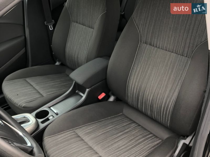 Хэтчбек Opel Astra 2010 в Перемышлянах