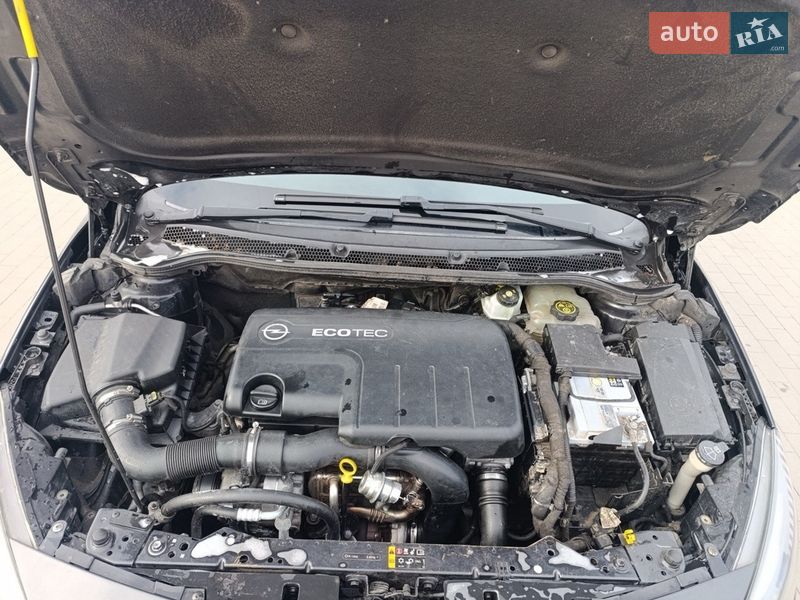 Универсал Opel Astra 2012 в Сумах