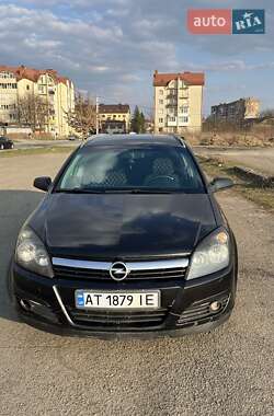 Універсал Opel Astra 2005 в Коломиї