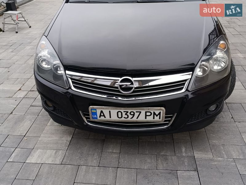 Универсал Opel Astra 2011 в Бышеве