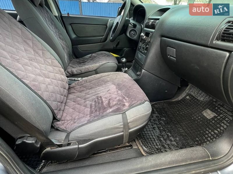 Седан Opel Astra 2008 в Кременчуге