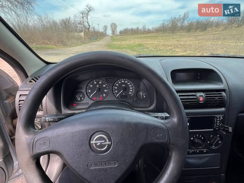 Седан Opel Astra 2008 в Кременчуге