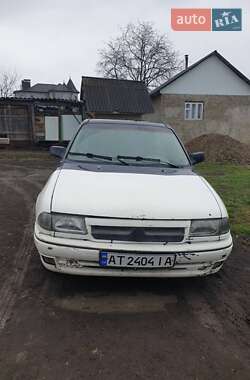 Хэтчбек Opel Astra 1992 в Черновцах