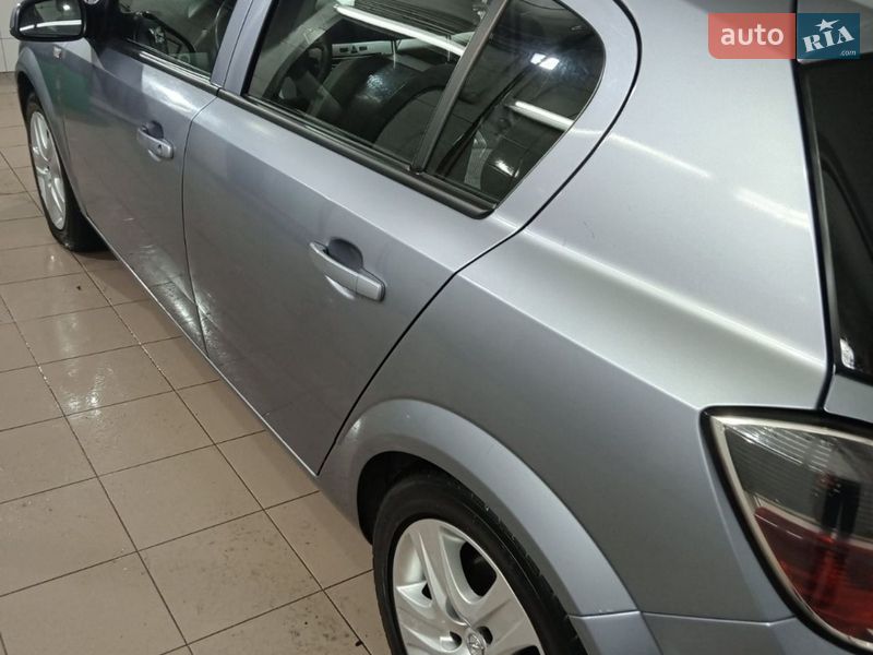 Хэтчбек Opel Astra 2009 в Лозовой фото 3 Хэтчбек Opel Astra 2009 в Лозовой