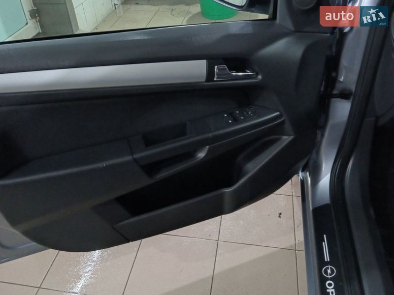 Хэтчбек Opel Astra 2009 в Лозовой фото 7 Хэтчбек Opel Astra 2009 в Лозовой