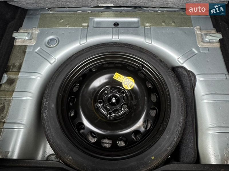 Хэтчбек Opel Astra 2015 в Киеве