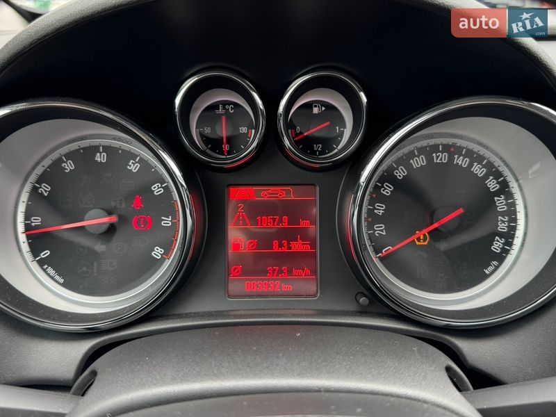 Хэтчбек Opel Astra 2015 в Киеве