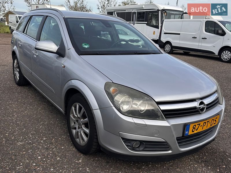 Универсал Opel Astra 2004 в Луцке