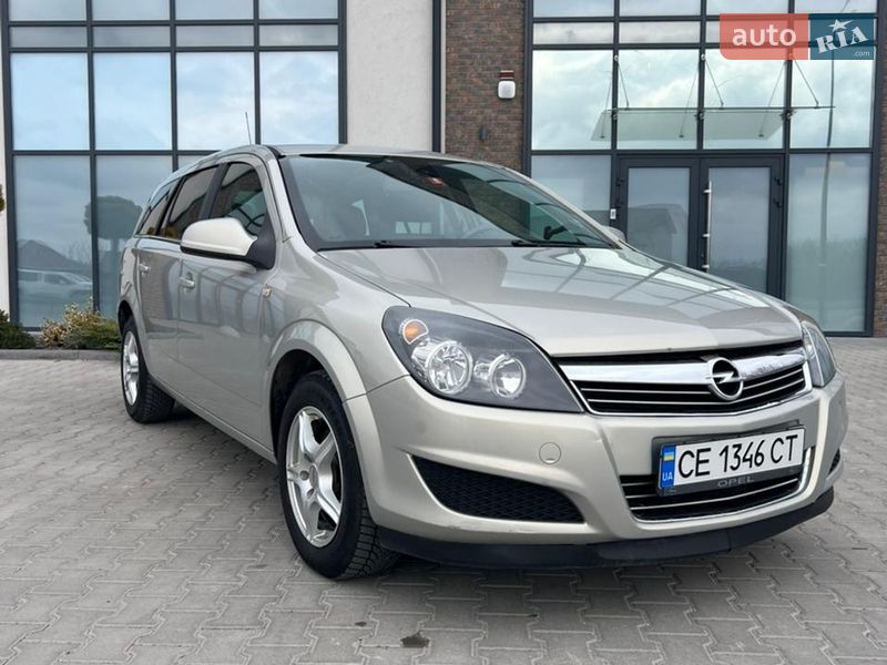 Универсал Opel Astra 2010 в Тернополе