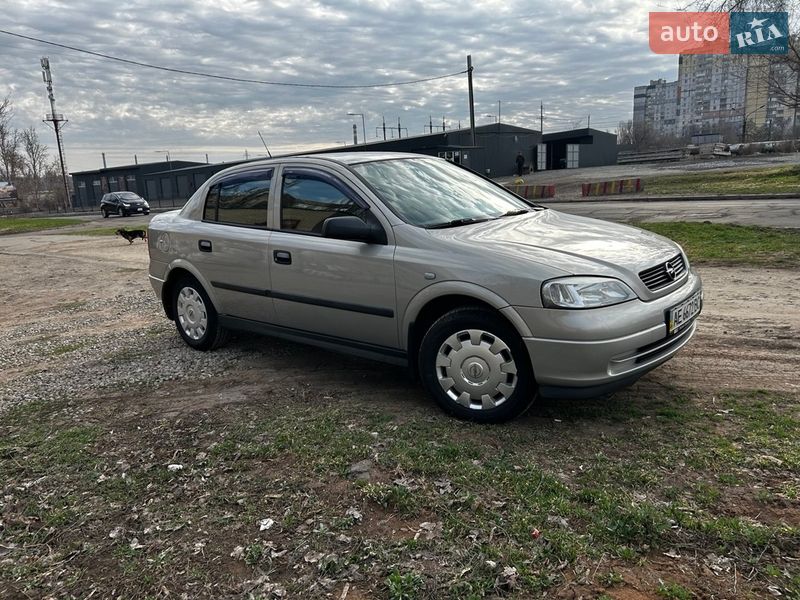 Седан Opel Astra 2006 в Кривом Роге фото 2 Седан Opel Astra 2006 в Кривом Роге