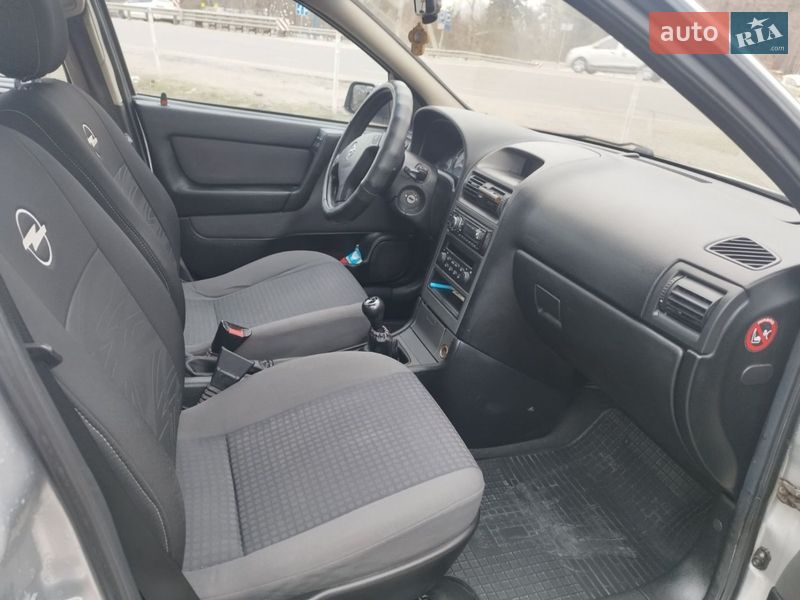 Хэтчбек Opel Astra 2003 в Житомире фото 4 Хэтчбек Opel Astra 2003 в Житомире