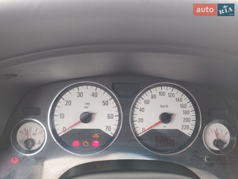 Хэтчбек Opel Astra 2003 в Житомире фото 5 Хэтчбек Opel Astra 2003 в Житомире