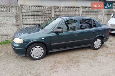 Седан Opel Astra 2005 в Буче