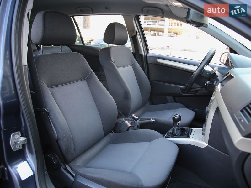 Универсал Opel Astra 2008 в Харькове