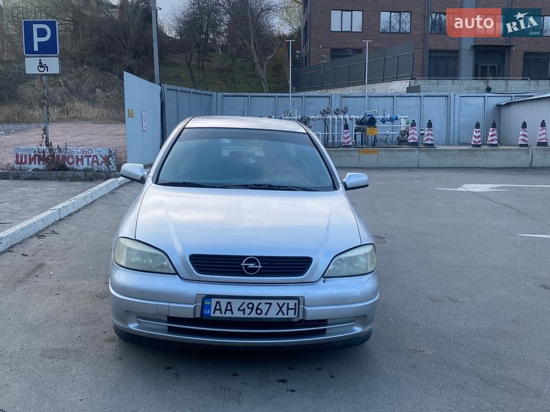 Хэтчбек Opel Astra 2002 в Киеве